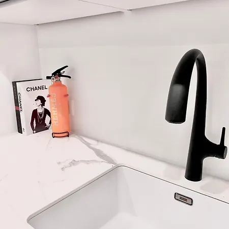 Avec Balcon Proche Du Port Saint-raphaël Appartement